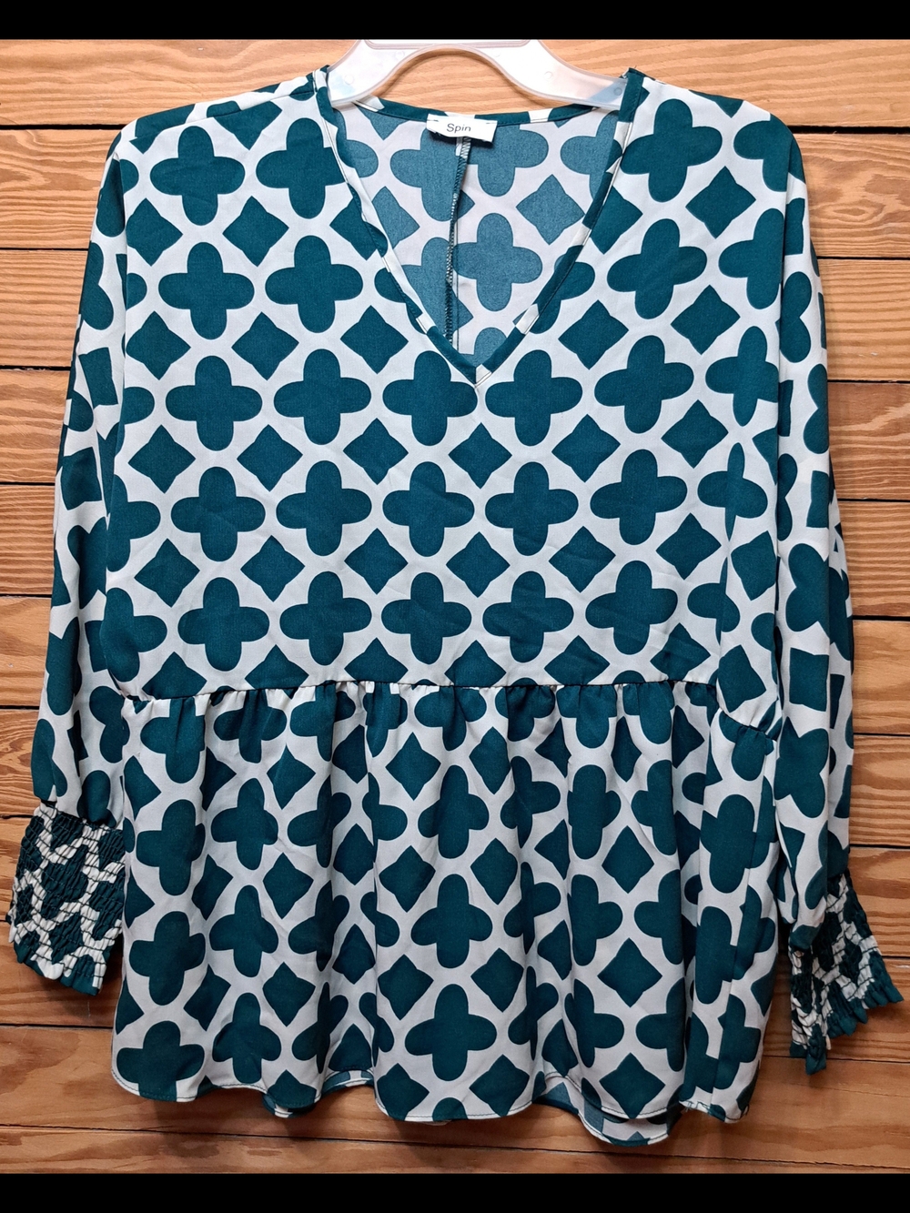 Splendid Green & White Geometric Peplum V-Neck Blouse Sz L